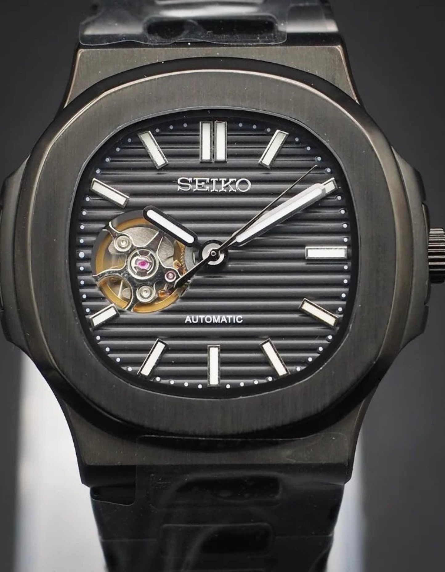 Nautic "Open Heart" Blackout - Reloj personalizado con movimiento automático NH35 y cristal de zafiro | XP Watch Co.