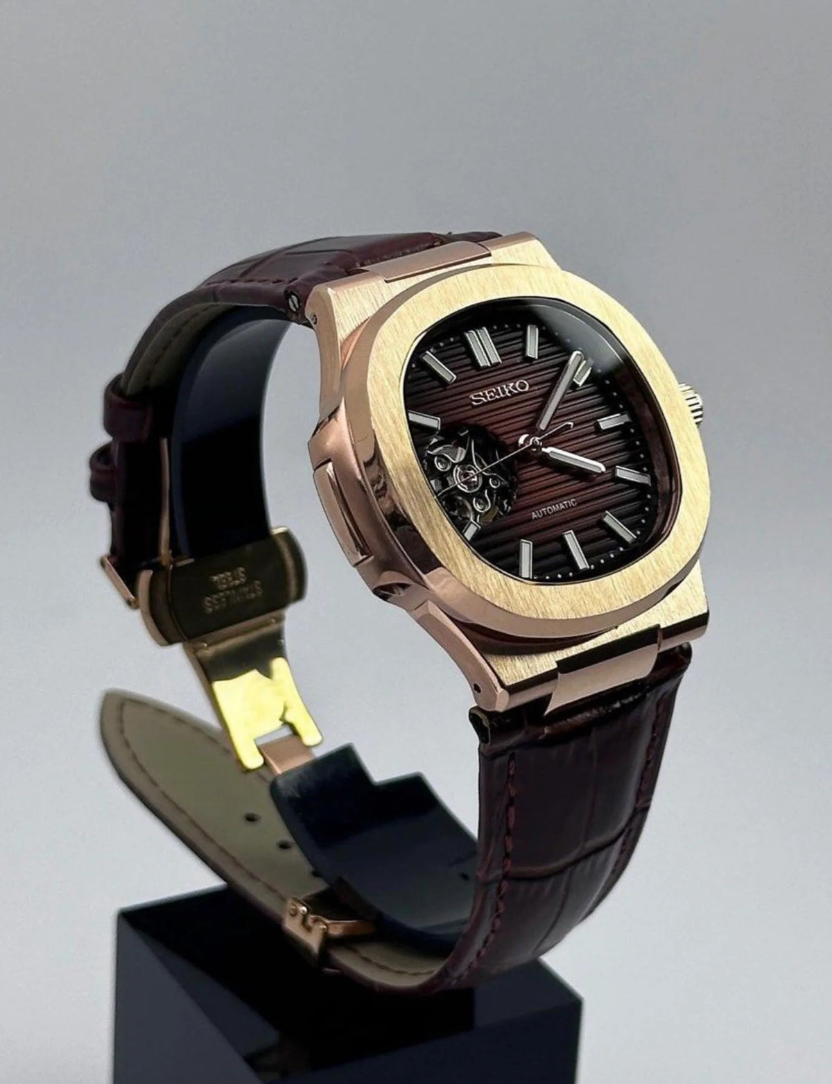 Nautic "Open Heart" Rose Gold Chocolate - Correa de Cuero - Reloj personalizado con cristal de zafiro | XP Watch Co.