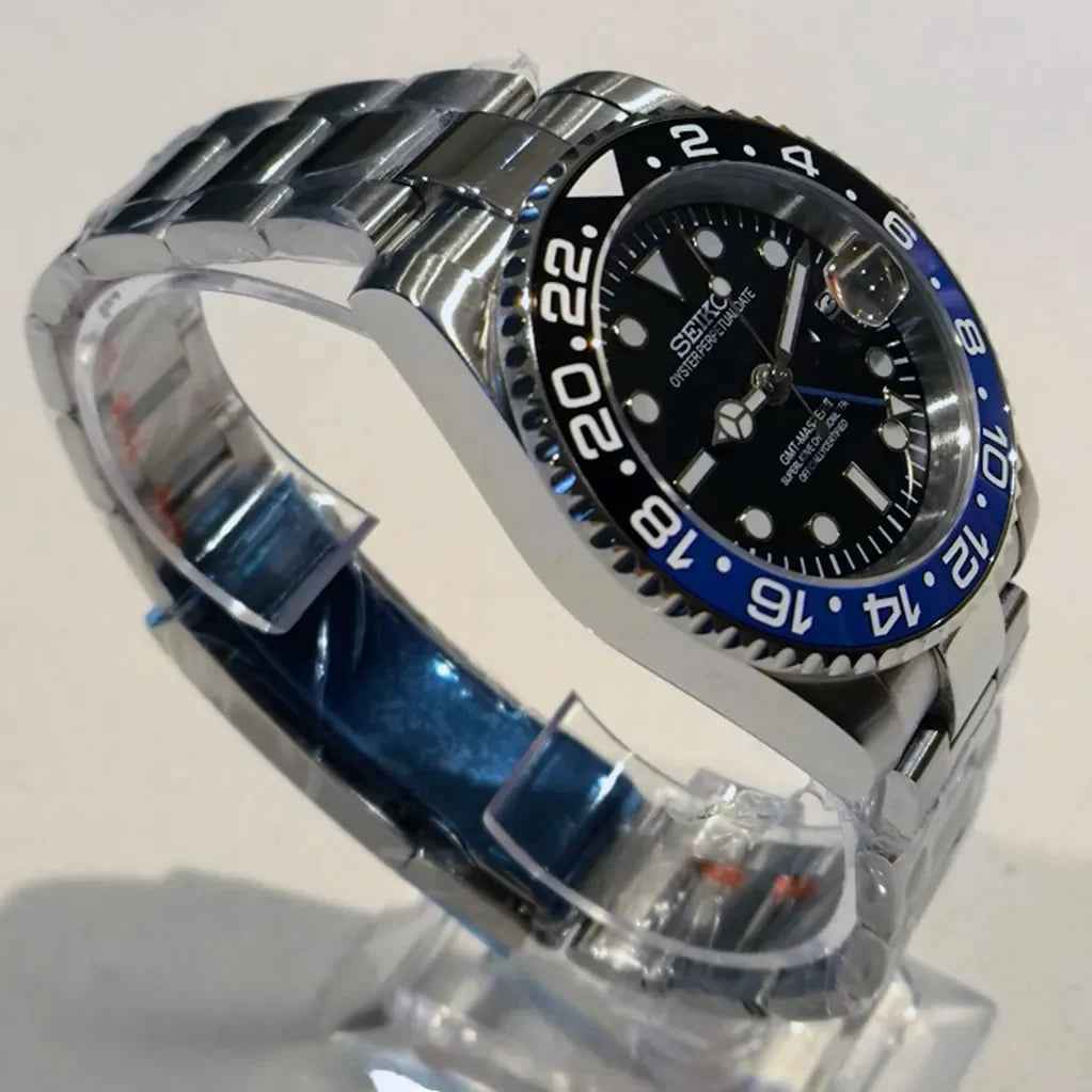 GMT Dual-Time "Batman" - Reloj personalizado con cristal de zafiro y acero inoxidable 316L | XP Watch Co.