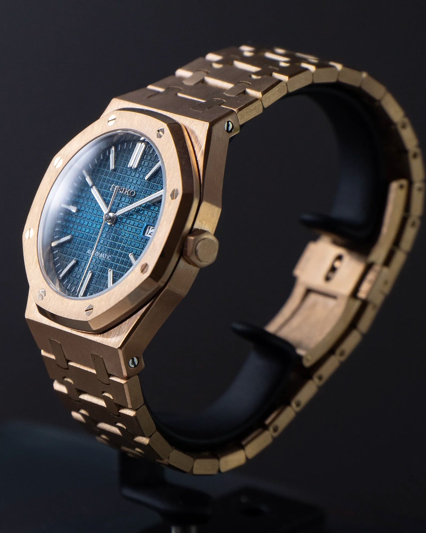 ROAK "Gold" Blue - Reloj personalizado con cristal de zafiro y acero inoxidable 316L | XP Watch Co.