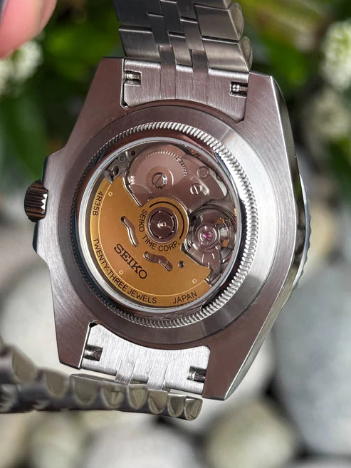 GMT Dual-Time "Pepsi" - Reloj personalizado con movimiento automático NH35 y acero inoxidable 316L | XP Watch Co.