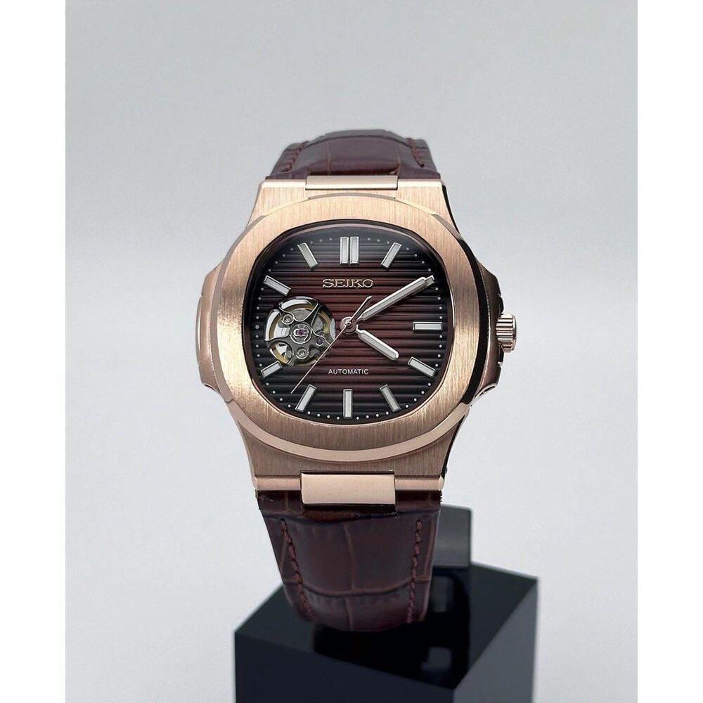 Nautic "Open Heart" Rose Gold Chocolate - Reloj personalizado con movimiento automático NH35 y cristal de zafiro | XP Watch Co.