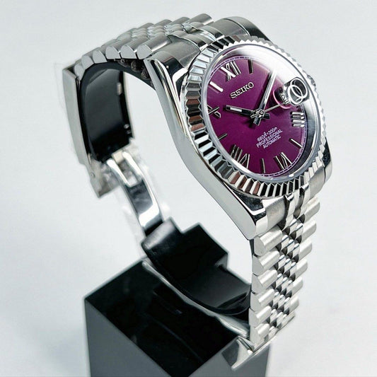 DJ-Fluted "Purple Roman" - Reloj personalizado con cristal de zafiro y acero inoxidable 316L | XP Watch Co.