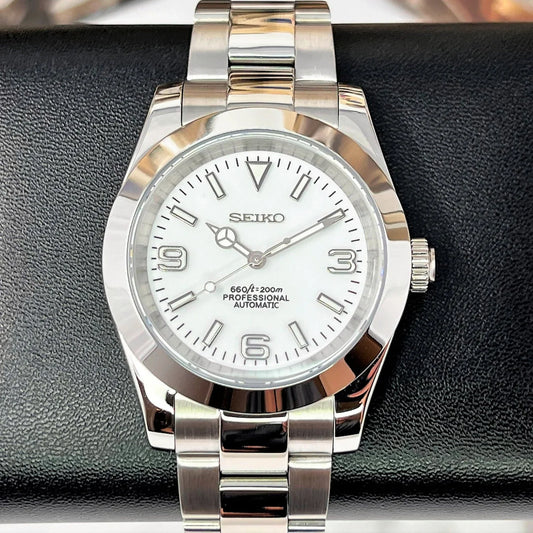 DJ-Fluted "White" (Non-Fluted Bezel) - Reloj personalizado con cristal de zafiro y acero inoxidable 316L | XP Watch Co.
