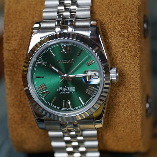 DJ-Fluted "Green Roman" - Reloj automático personalizado con cristal de zafiro y acero inoxidable 316L | XP Watch Co.