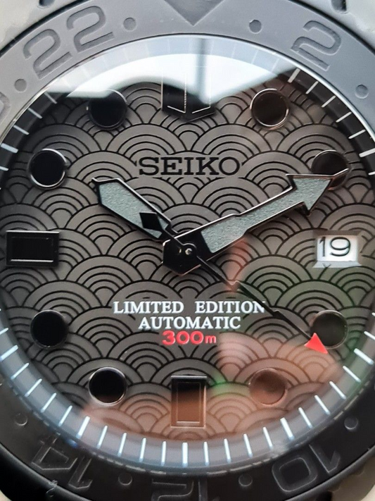 Seimod Seigaiha Dial, Knight - Reloj personalizado con movimiento automático NH35 y cristal de zafiro | XP Watch Co.
