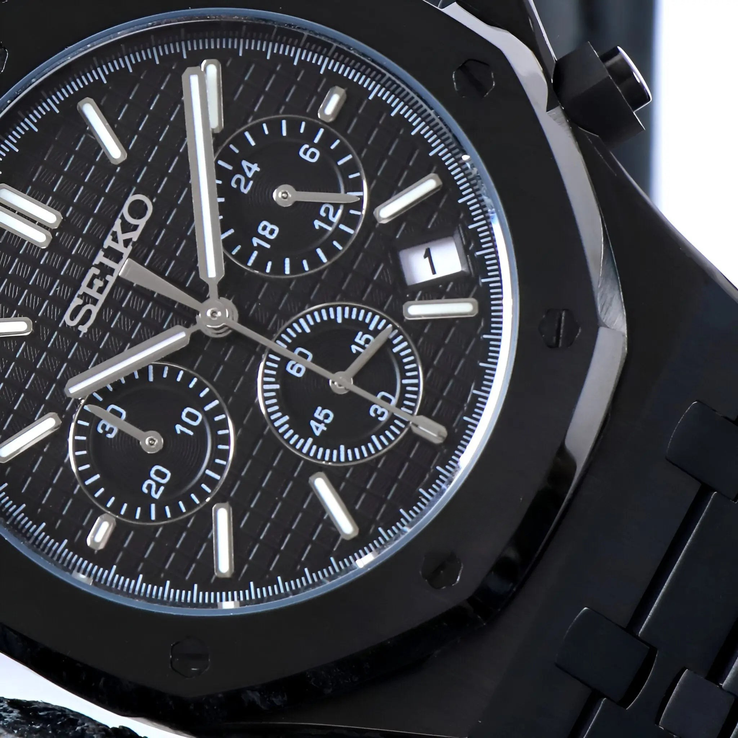 ROAK Chronograph "Black Panther" - Reloj personalizado con cristal de zafiro y cronógrafo VK63 | XP Watch Co.