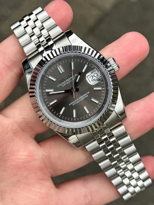 DJ-Fluted "Grey" (Rhodium) - Reloj personalizado con movimiento automático NH35 y cristal de zafiro | XP Watch Co.