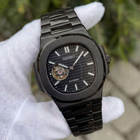 Nautic "Open Heart" Blackout - Reloj personalizado con movimiento automático NH35 y acero inoxidable 316L | XP Watch Co.