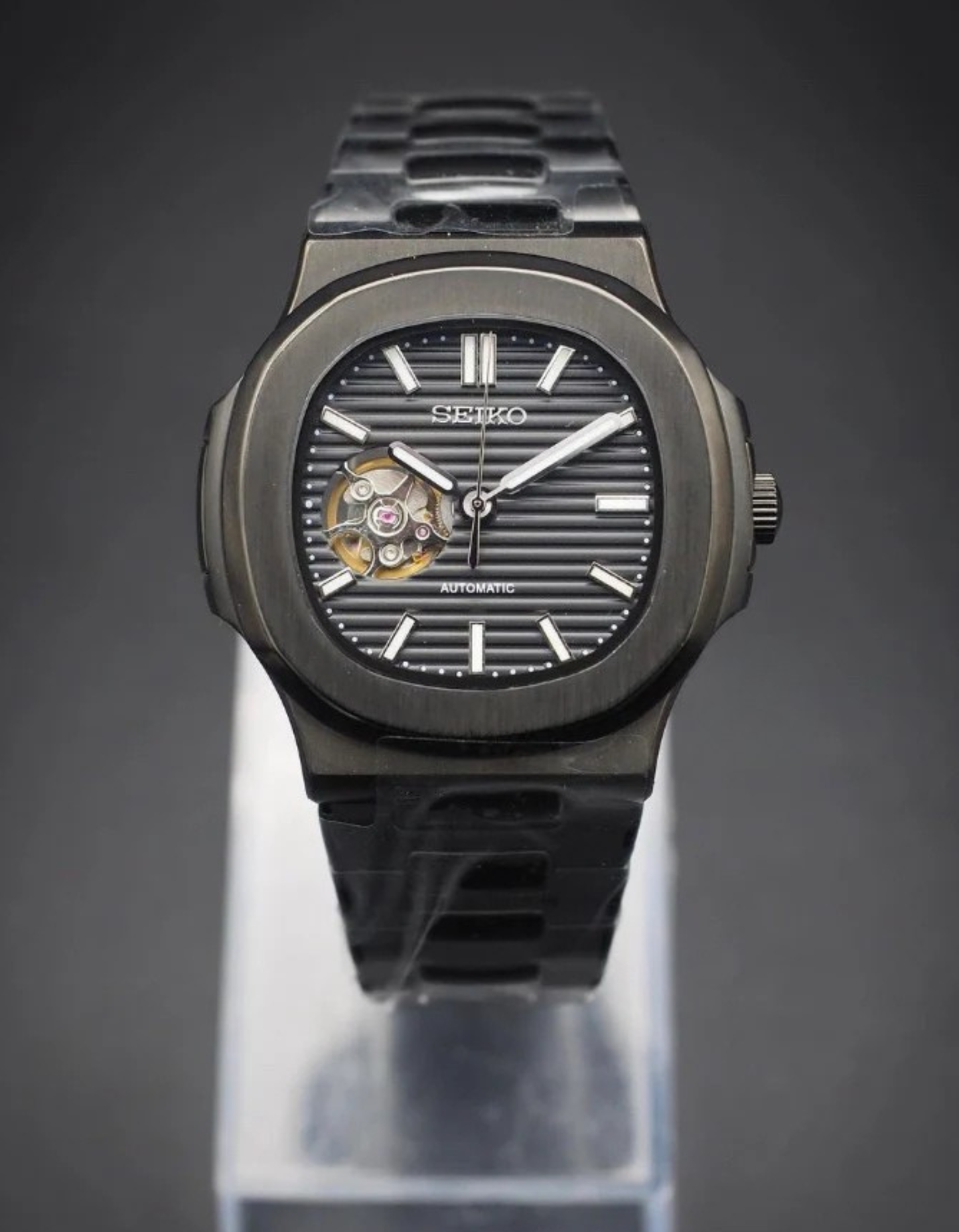 Nautic "Open Heart" Blackout - Reloj personalizado con movimiento automático NH35 y cristal de zafiro | XP Watch Co.
