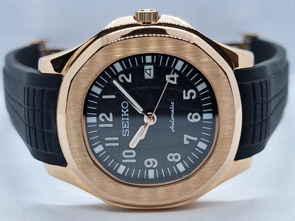 Aqua-Tropic Mod "Rose Gold Black" - Reloj personalizado con cristal de zafiro y acero inoxidable 316L | XP Watch Co.