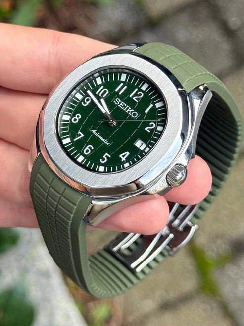 Aqua-Tropic Mod "Emerald" - Reloj personalizado con movimiento automático NH35 y cristal de zafiro | XP Watch Co.