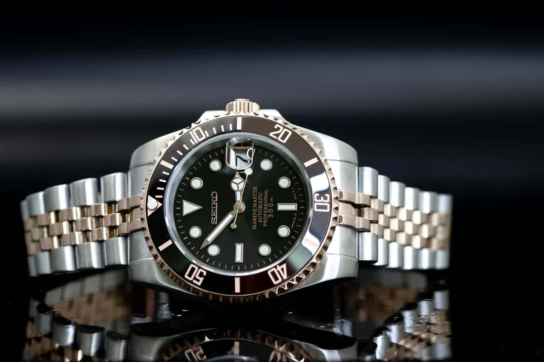 Sub-Diver "Two Tone Black Diver" con movimiento NH35, cristal zafiro y acero 316L | XP Watch Co.