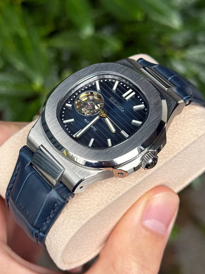 Nautic "Open Heart" Dark Blue - Correa de Cuero - Reloj personalizado con cristal de zafiro | XP Watch Co.