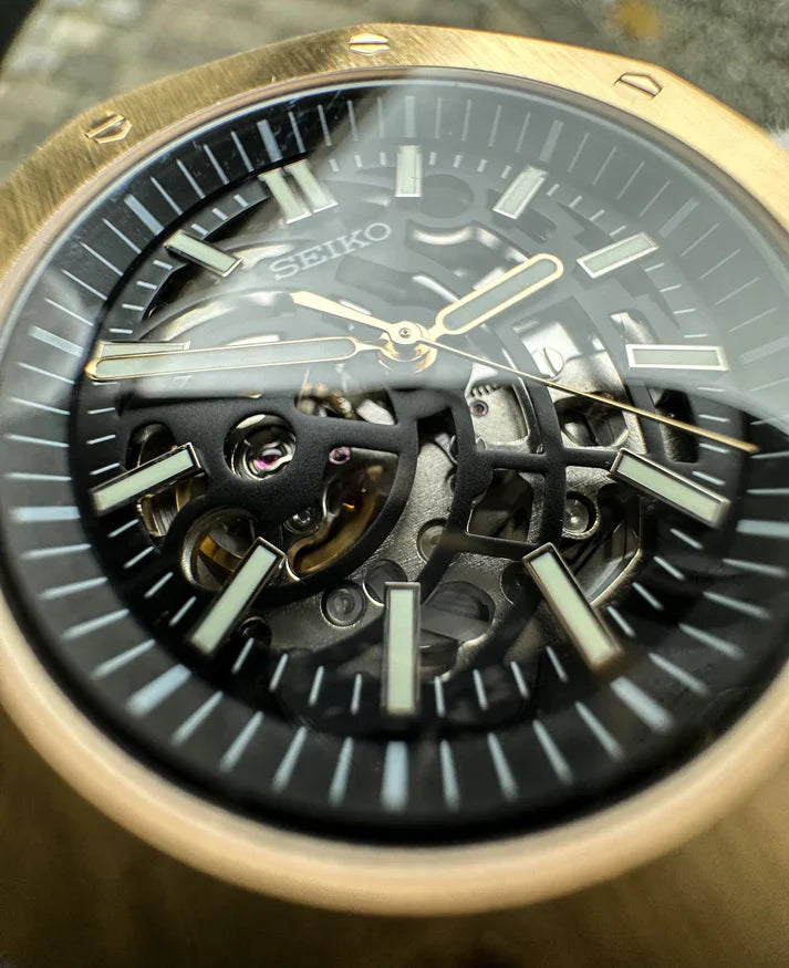 ROAK "Skeleton Gold" - Reloj personalizado con movimiento automático NH35 y cristal de zafiro | XP Watch Co.