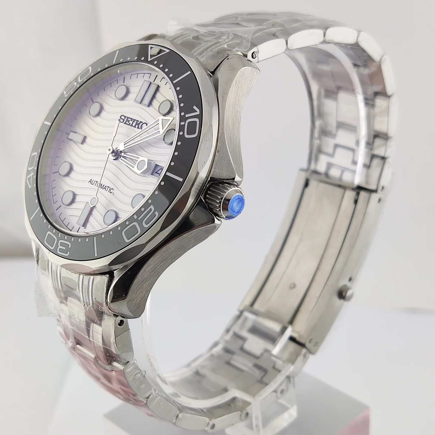 Mod Seamaster Diver White - Bond 007 - Reloj personalizado con movimiento automático NH35 y cristal de zafiro | XP Watch Co.