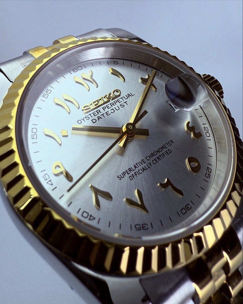 DJ-Fluted Two-Tone Arabic "Pure White" - Reloj personalizado con cristal de zafiro y acero 316L | XP Watch Co.