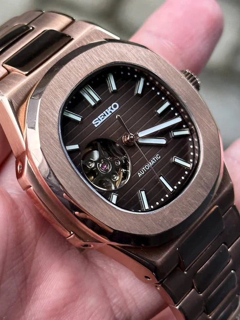 Nautic "Open Heart" Rose Gold Chocolate - Reloj personalizado con movimiento automático NH35 y cristal de zafiro | XP Watch Co.