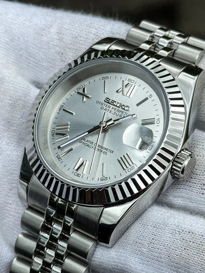 DJ-Fluted "Grey Roman" - Reloj personalizado con cristal de zafiro y acero inoxidable 316L | XP Watch Co.
