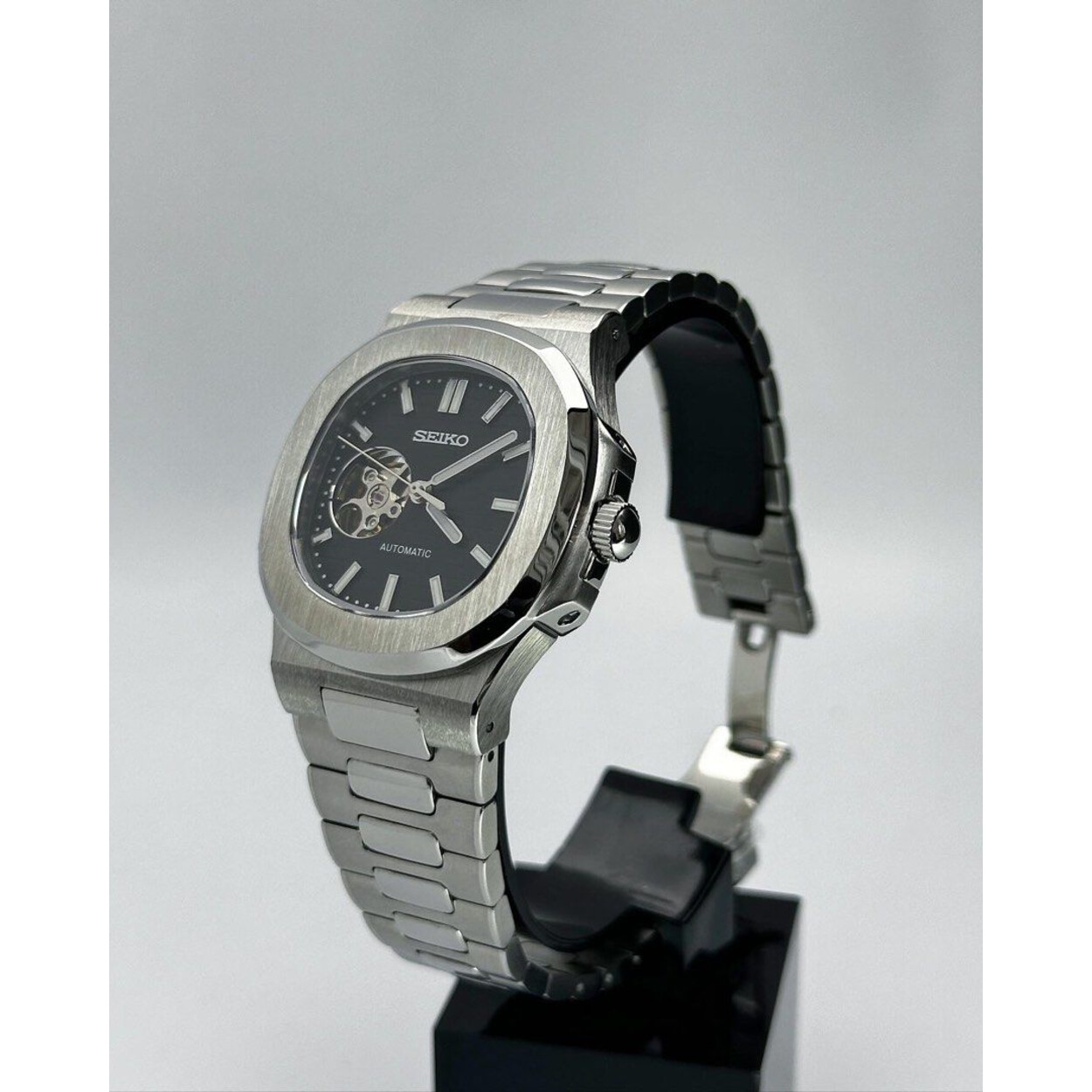Nautic "Open Heart" Black - Reloj personalizado con movimiento automático NH35 y cristal de zafiro | XP Watch Co.