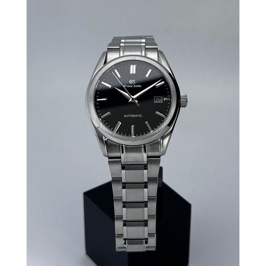 Grandko Mod 39.5mm | Deep Black - Reloj personalizado con cristal de zafiro y acero inoxidable 316L | XP Watch Co.