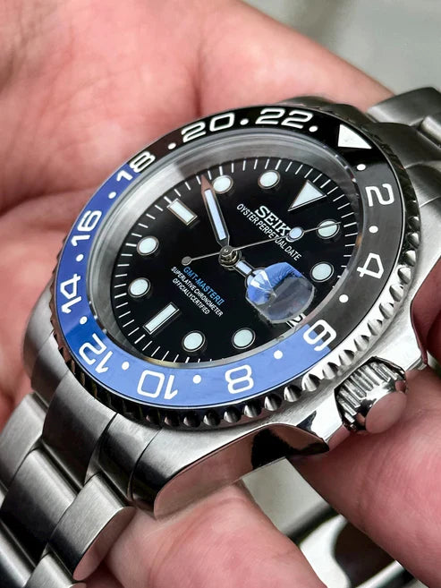 GMT Dual-Time "Batman" - Reloj personalizado con movimiento automático NH35 y cristal de zafiro | XP Watch Co.