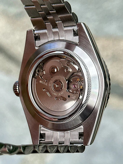 DJ-Fluted "Black" - Reloj personalizado con movimiento automático NH35 y acero inoxidable 316L | XP Watch Co.