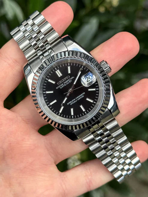 DJ-Fluted "Black" - Reloj personalizado con cristal de zafiro y acero inoxidable 316L | XP Watch Co.