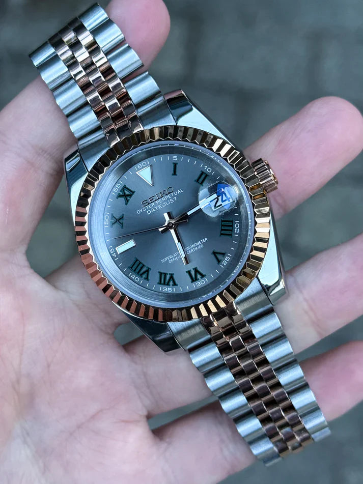 DJ-Fluted "Two Tone gold W/Black Roman" (Wimbledon) - Reloj personalizado con cristal de zafiro | XP Watch Co.
