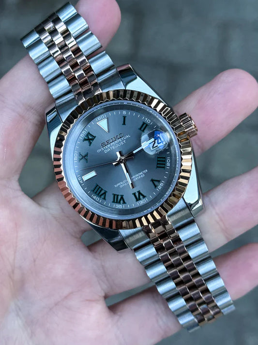 DJ-Fluted "Two Tone gold W/Black Roman" (Wimbledon) - Reloj personalizado con cristal de zafiro | XP Watch Co.