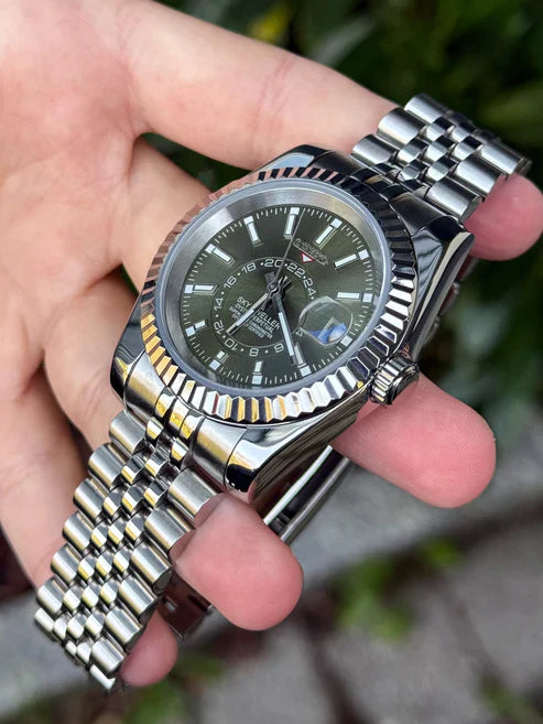 Sky-Dweller "Verde oliva" con movimiento NH70, acero 316L y cristal zafiro | XP Watch Co.