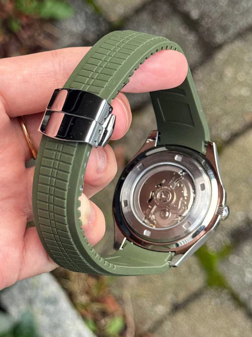 Aqua-Tropic Mod "Emerald" - Reloj personalizado con movimiento automático NH35 y acero inoxidable 316L | XP Watch Co.