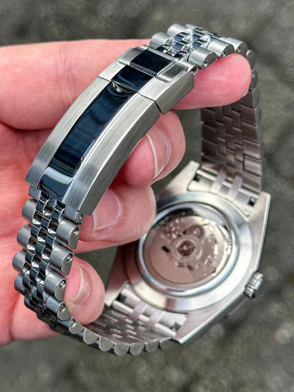 DJ-Fluted "Blue" - Reloj personalizado con movimiento automático NH35 y acero inoxidable 316L | XP Watch Co.