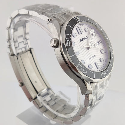 Mod Seamaster Diver White - Bond 007 - Reloj personalizado con cristal de zafiro y acero inoxidable 316L | XP Watch Co.