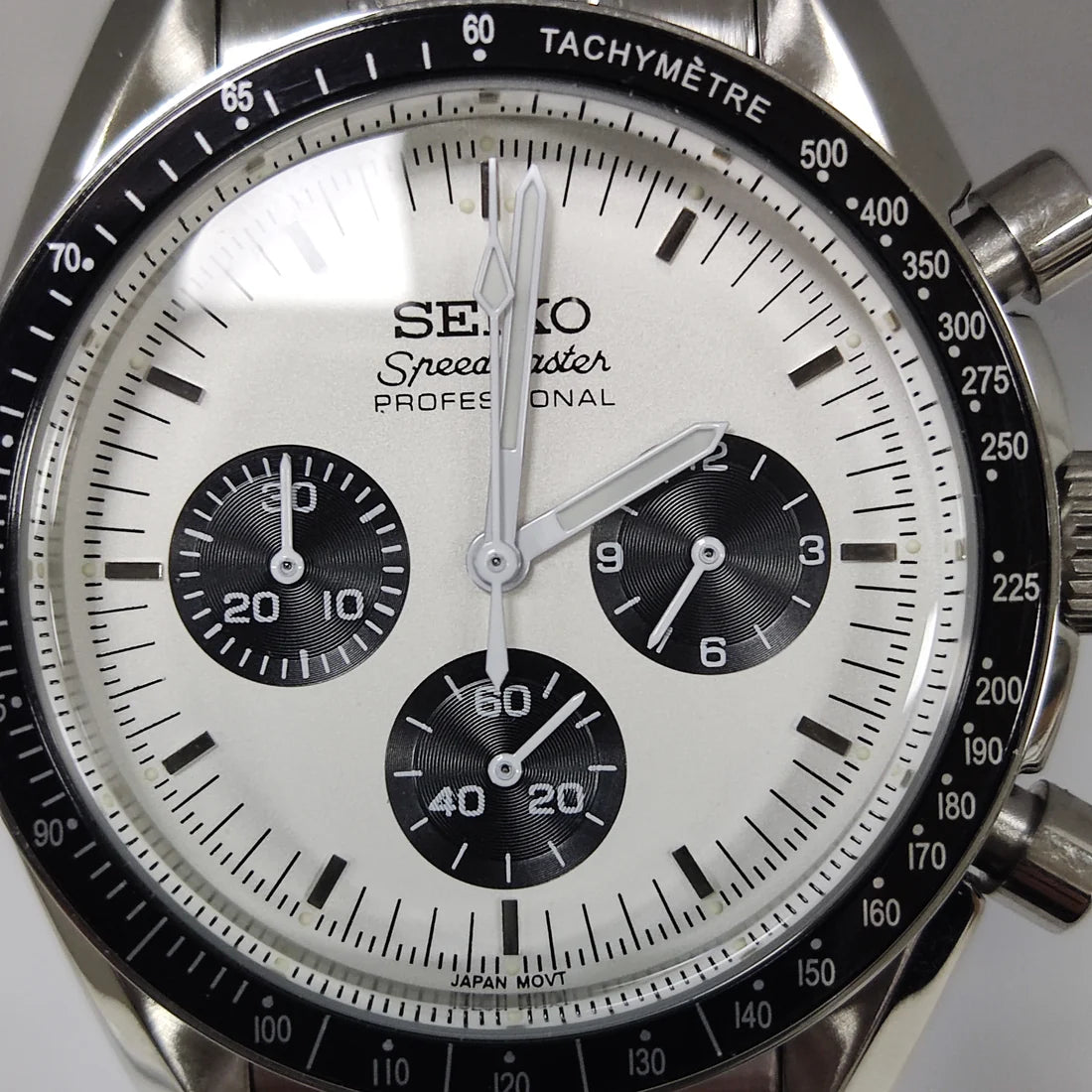 Speedy Chrono "Panda" - Reloj personalizado con cristal de zafiro y acero inoxidable 316L | XP Watch Co.