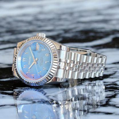 DJ-Fluted "Sky Blue" Árabe - Reloj personalizado con movimiento automático NH35 y cristal de zafiro | XP Watch Co.