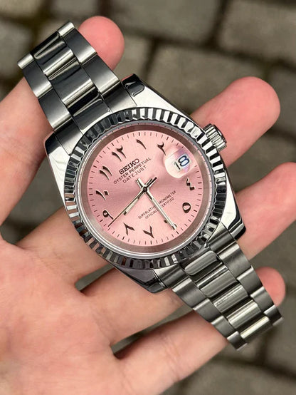 DJ-Fluted "Pink" Árabe - Reloj personalizado con acero inoxidable 316L y cristal de zafiro | XP Watch Co.