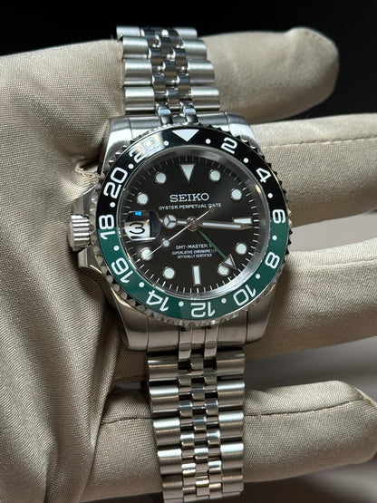 GMT Dual-Time"Sprite" - Reloj personalizado con cristal de zafiro y acero inoxidable 316L | XP Watch Co.