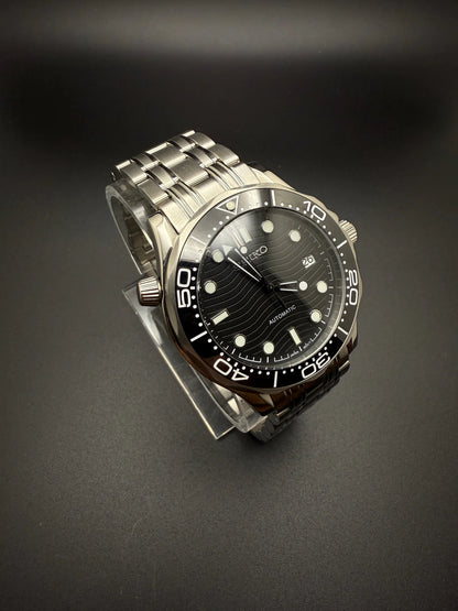 Mod Seamaster Diver Black - Bond 007 - Reloj personalizado con movimiento automático NH35 y cristal de zafiro | XP Watch Co.