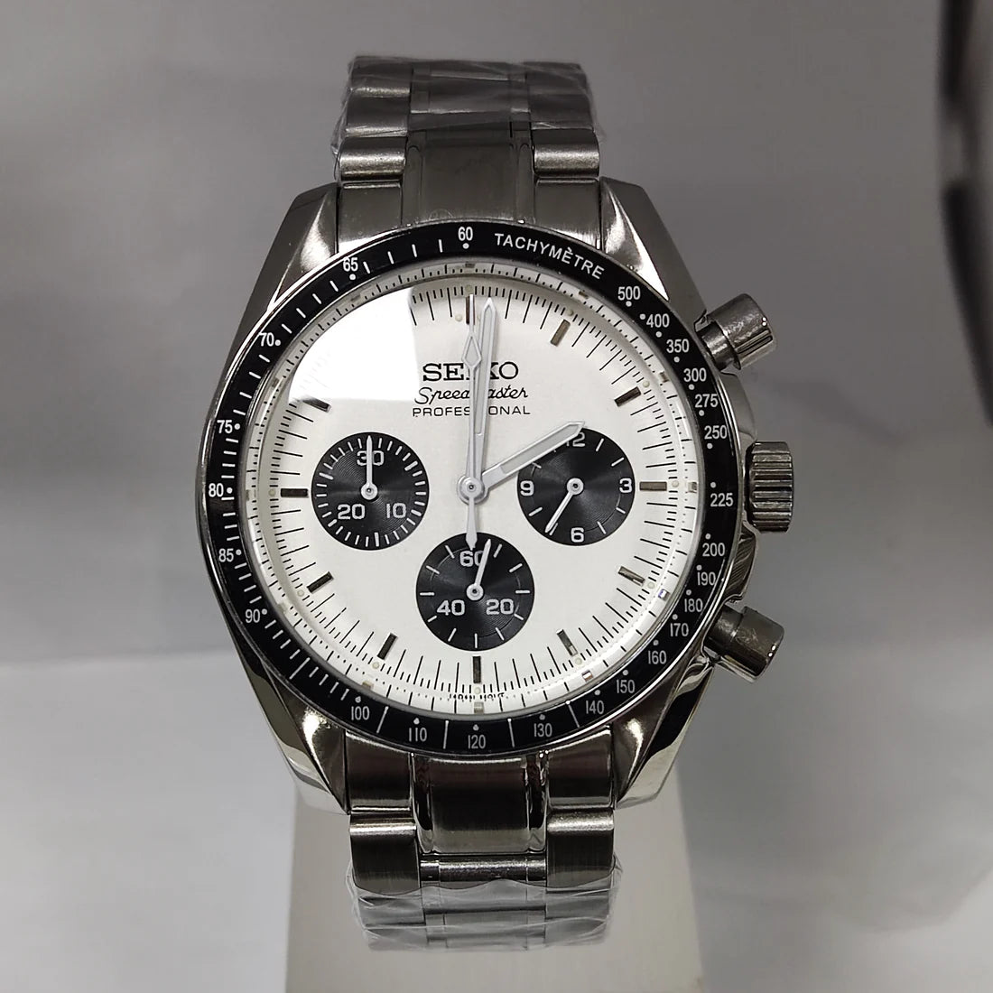 Speedy Chrono "Panda" - Reloj personalizado con cronógrafo VK63 y acero inoxidable 316L | XP Watch Co.