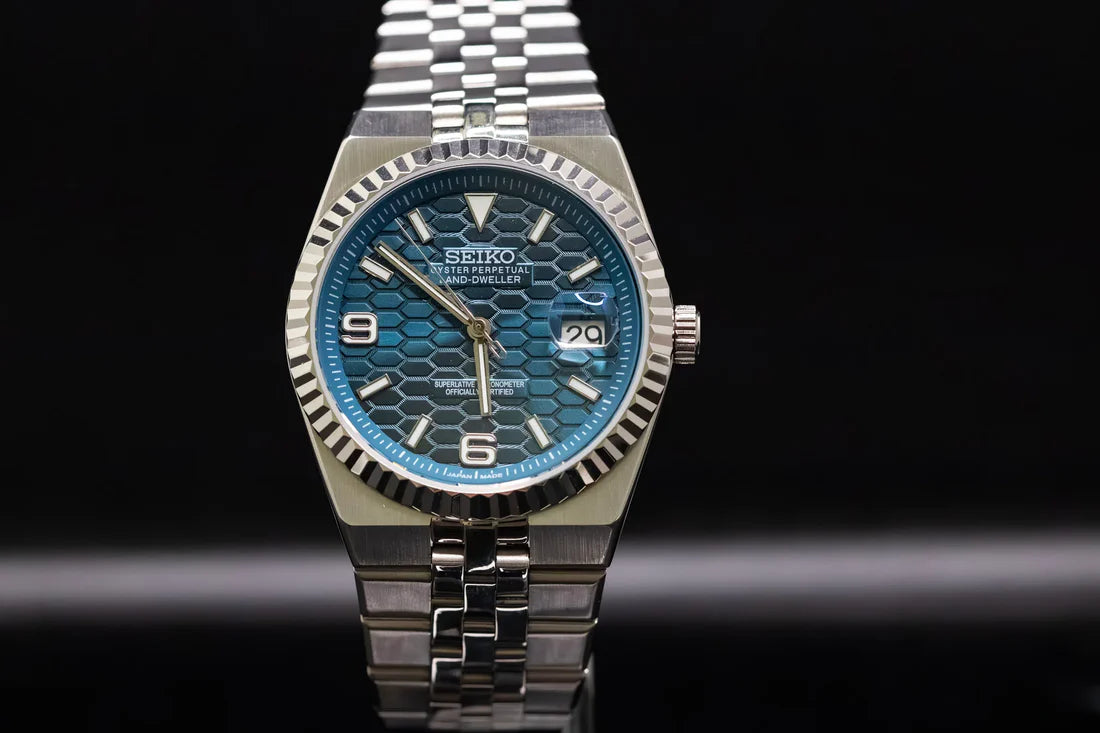 Land-Dweller Mod "Dark Blue" - Reloj personalizado con cristal de zafiro y acero inoxidable 316L | XP Watch Co.
