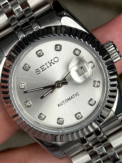 Ladyjust "Silver Diamond" - Reloj personalizado con cristal de zafiro y acero inoxidable 316L | XP Watch Co.