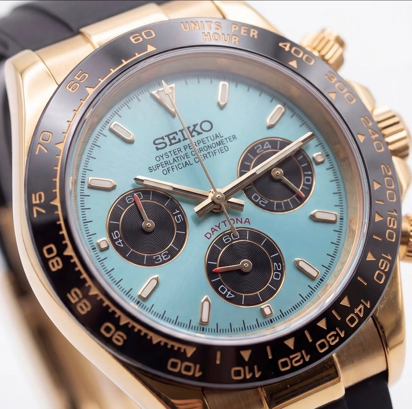 D-Racing "Gold Tiffany" Rubber - Reloj personalizado con cristal de zafiro y acero inoxidable 316L | XP Watch Co.