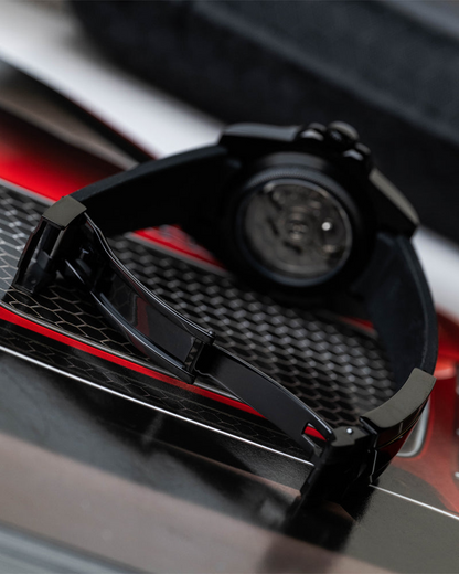 Seimod Black Knight - Reloj mecánico personalizado con movimiento NH35 y acero inoxidable 316L | XP Watch Co.