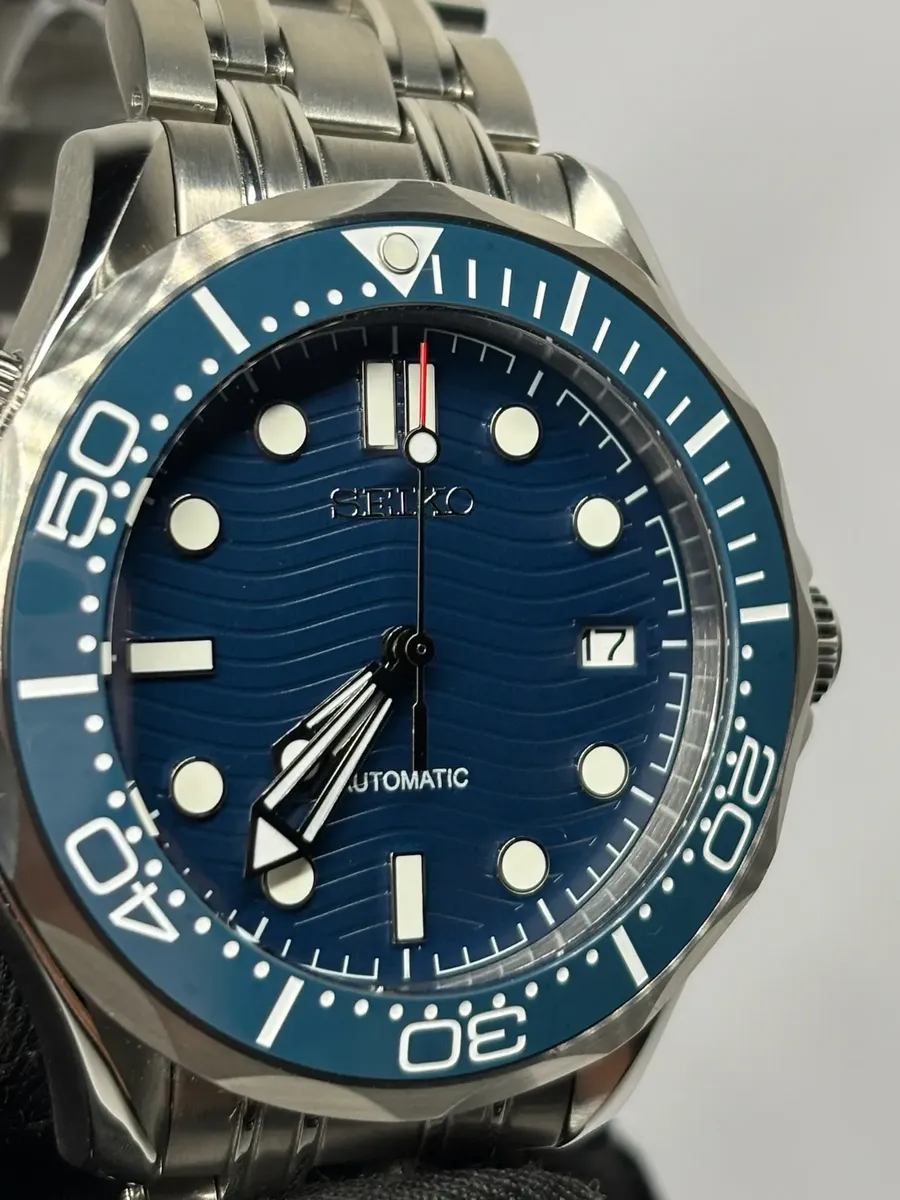 Mod Seamaster Diver Blue - Reloj personalizado con movimiento automático NH35 y cristal de zafiro | XP Watch Co.