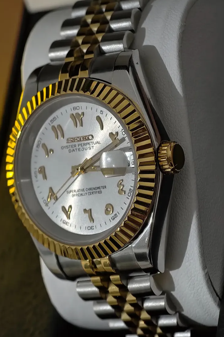 DJ-Fluted Two-Tone Arabic "Pure White" - Reloj personalizado con cristal de zafiro / acero inoxidable 316L | XP Watch Co.