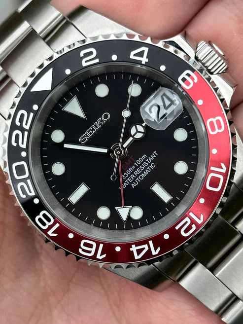 GMT Dual-Time "Coke" - Reloj personalizado con cristal de zafiro y movimiento automático NH35 | XP Watch Co.