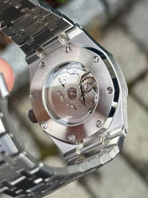 ROAK "Classic Black" - Reloj personalizado con movimiento automático NH35 y acero inoxidable 316L | XP Watch Co.