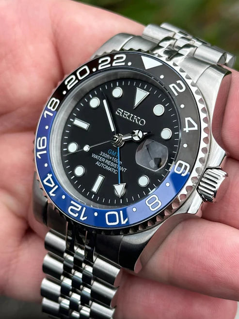 GMT Dual-Time Dual-Time "Bat Girl" - Reloj personalizado con movimiento automático NH35 y cristal de zafiro | XP Watch Co.