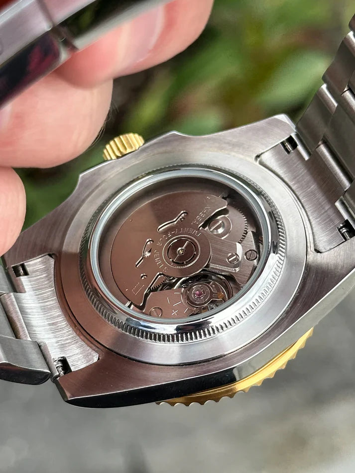 Sub-Diver "Two Tone Green" con movimiento NH35 automático, cristal zafiro y acero 316L | XP Watch Co.